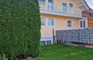 Wohnung Nr1 mir Garten und Terrasse - Foto 1