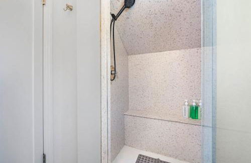 Santa Clara 5Br Home I Spacious backyard I Westfield - Photo 31