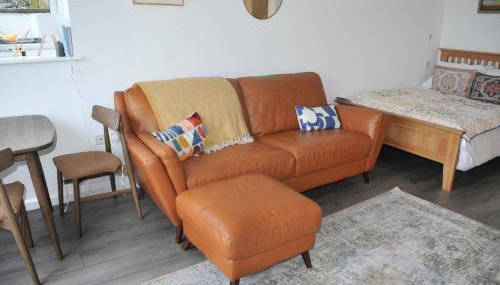 Bright & relaxed beach front studio flat - Foto 3