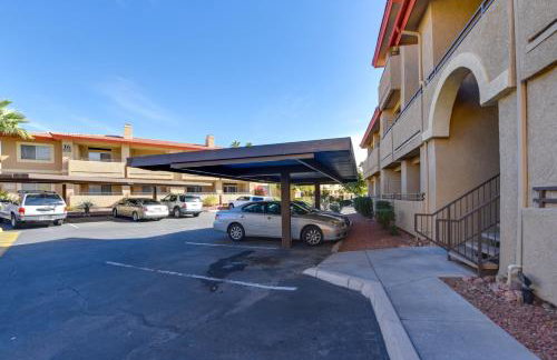 Getaway with Balcony and Spa 13 Mi to Old Town - Foto 32