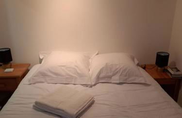 La Maison du Donjon - Gites de 8 personnes, parking privé avec jardin terrasse - Foto 35