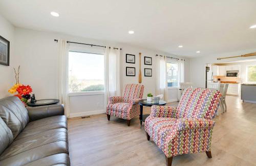 Dom Rodzinny Lakeview Getaway - Walk to Lake Huron - Photo 6