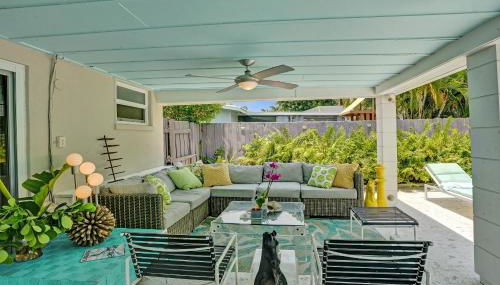 New! Waterfront Heated Pool, Fishing Pier, Designer Touches, 2mi to Beach - Foto 5, Garden, Garden view