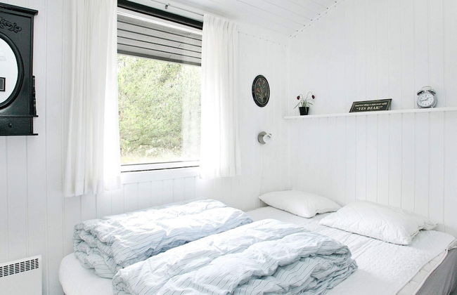 6 Person Holiday Home in Strandby - Foto 12