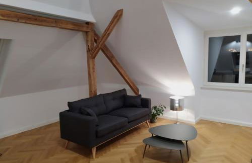 Helle Dachgeschoßwohnung am Weinberg-Campus - Foto 1