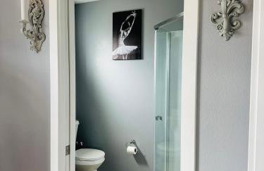 The Twin Flats, Audrey and Far East Escape - Foto 25