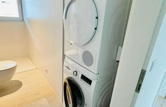 New 1 bedroom in City Center- Terrace - Photo 10