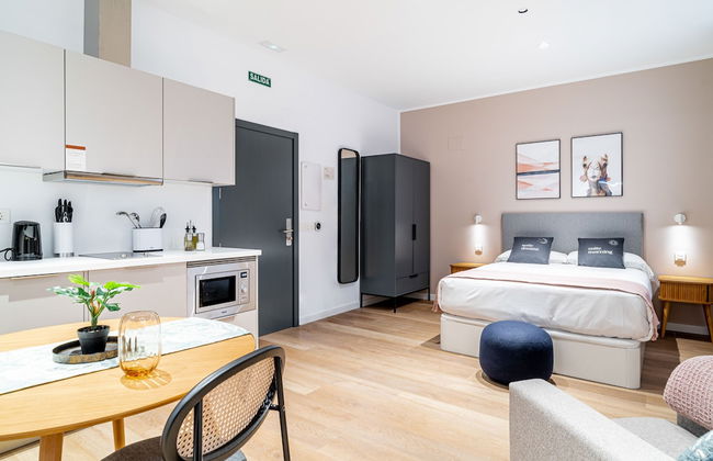 Limehome Sevilla Ronda de Capuchinos - Photo 18