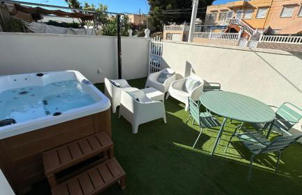 Bungalow jacuzzi privado y vistas Gran Alacant- Aledama Homes - Photo 3
