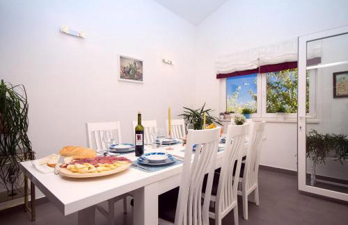 VILLA ANA - 3 bedroom villa with private pool and unspoiled natural environment - Photo 15