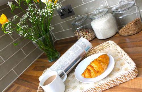 Spacious 4BR house, 2 en suites with garden & on-site parking - Foto 17