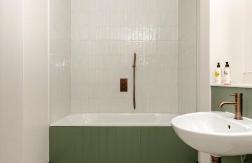 Native King’s Wardrobe, St. Paul’s - Foto 121