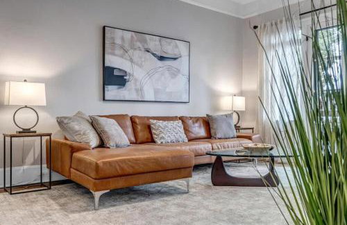 Trendy Historic Apt - Blocks from Shoppes of Avondale - Foto 5