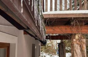 Leśny dom z basenem w okolicy Zegrza - Foto 55