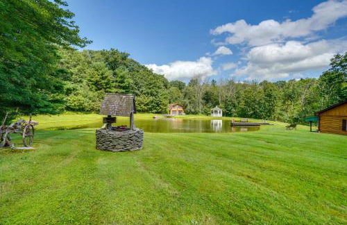 Elegant Hudson Valley Retreat with Hot Tub and Pond - Foto 40