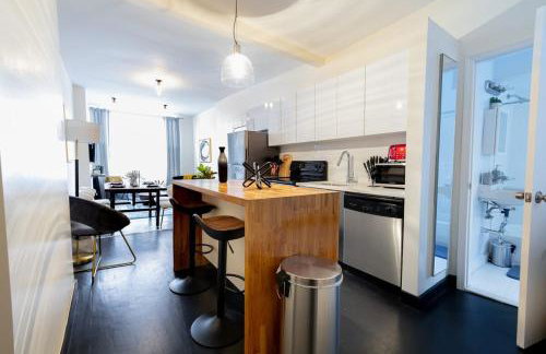 E10-1 Designer East Village Townhouse 1BR - Foto 18