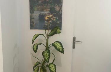 Apartment Zénith Charm of Barry Gardens- private parking - Photo 16