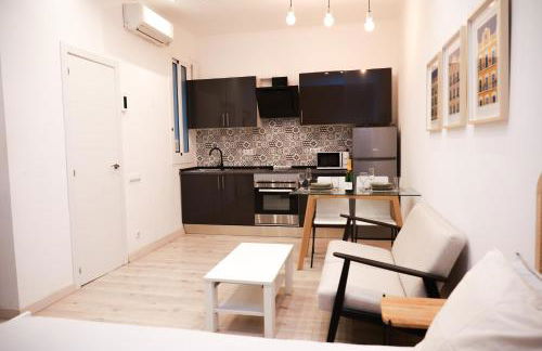 Cozy near the Barcelona Camp Nou Stadium - Photo 3