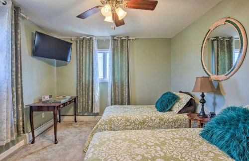 Waterfront Home with Large Deck and Dock on Narrow Bay - Photo 22