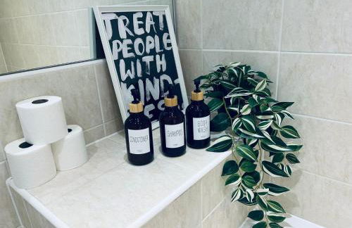 Cozy Glam Patchway Garden House Sleep 9 Mid-Long Term Welcome - Foto 59