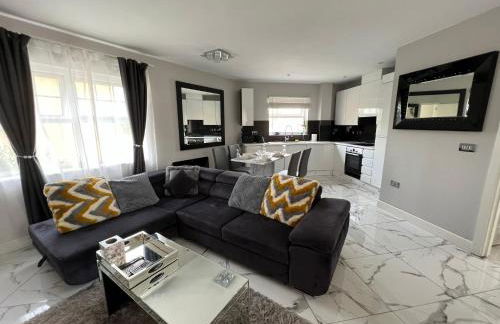 2 Double Bedroom Apartment in Edgware, London - Foto 4