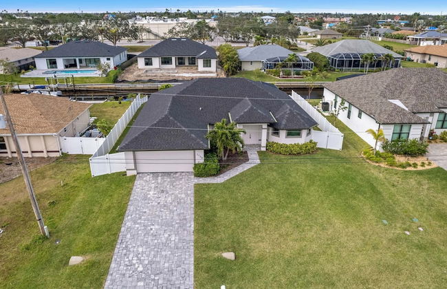 Midpoint Villa by Distinctive Beach Rentals - Photo 28