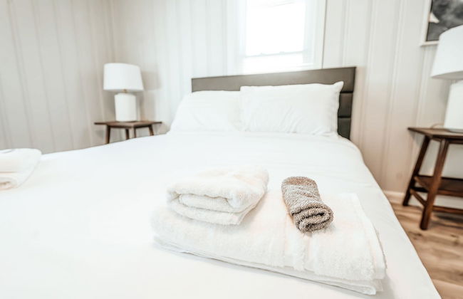 Spacious Cozy 6BR for 14- Lgbtq Friendly 2260 - Photo 18