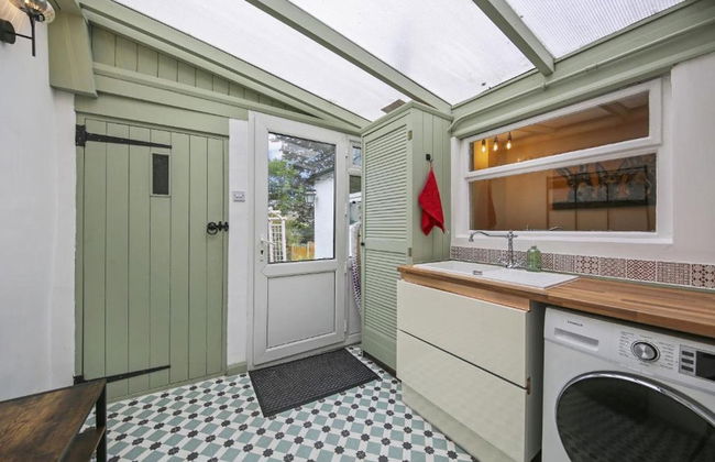 Host Stay Elsie s Escape - Photo 7