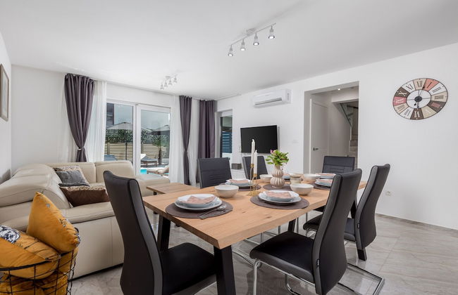 Modern Holiday House Jadranka With Pool - Foto 18