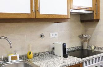 Traditional Home & Private Rooftop Olhão - Photo 2