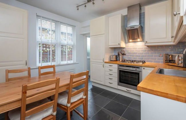 Ground Floor Apartment - Private Garden - Foto 7