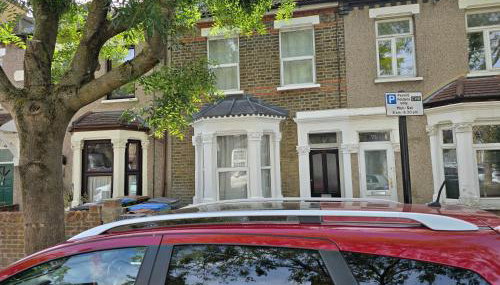 House - Sleeps 8 - Garden - Short Walk to Station - Foto 3