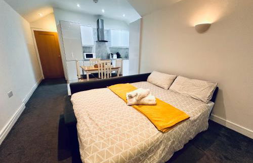 Stylish 1 Bedroom Flat in the Heart of Staines - Foto 9