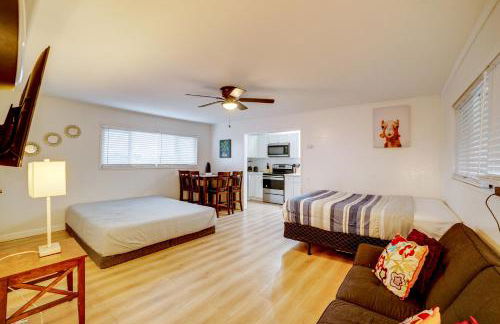 Work and Play! Studio 7 Mi to Dtwn San Bernardino - Foto 1