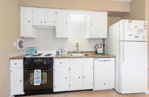 Wifi, Ourdoor Shower, Porch Ocean Side 1St Floor Duplex, A Short Walk From The Best Lbi Attractions, A Small Park, And The Beach, - Foto 15