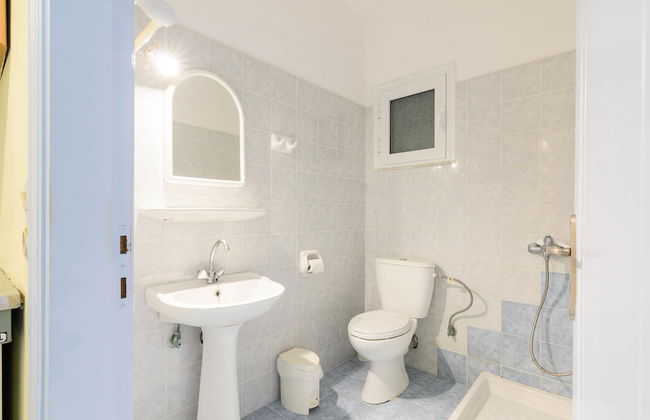 Regina Apartments - Photo 37