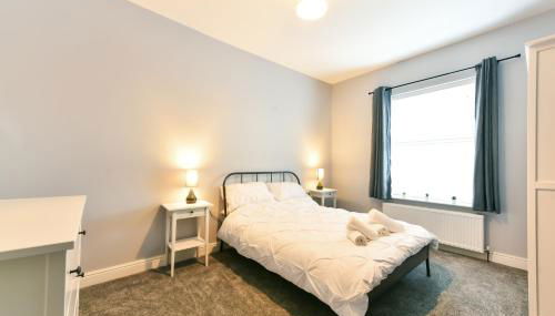 4 Bedroom, 2 bathroom house - Free Parking - Foto 5