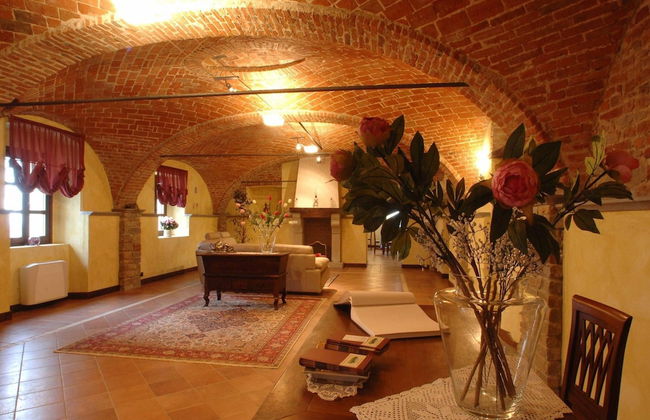 Mansion in Nizza Monferrato With Pool & Views - Foto 4