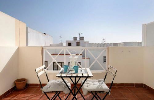 Luminoso ático en Arrecife - Foto 3