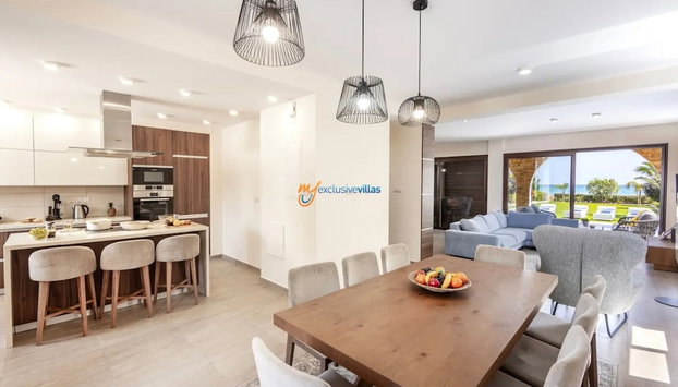 Ayia Napa Seafront Ionion Villa H5 - Foto 2, Habitación