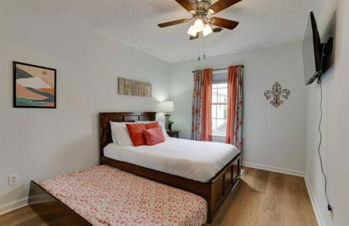 Beautiful 3 Bedroom- free parking 2M to Broadway - Foto 26