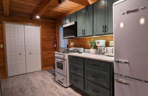 Base Camp - Photo 13