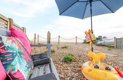 Bucket and Spades- Right on the Beach - Foto 31