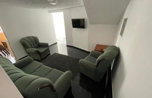 ValverdeApart - Photo 3