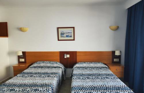 Apartamentos Leonor Carihuela - Photo 48