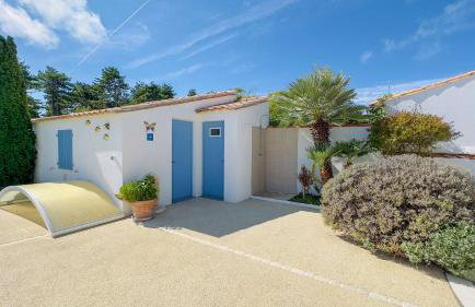 Villa de plain pied avec jardin paysager et piscine - Foto 18