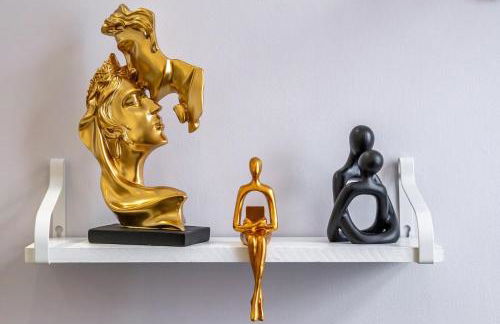 Stylish & Modern 2-Bedroom London Hideaway - King Bed- Sleeps 6 - Parking Available - Instant Book - 20 Percent Off Long Stays! - Foto 9