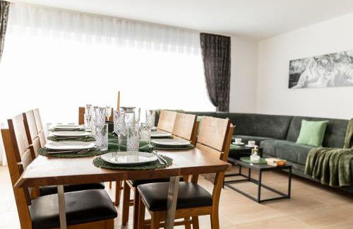 SmartStay Apartment 91 m2, Balkon, Parkplatz, Self Check-in, 2 WCs, Kaffeevollautomat - Foto 3