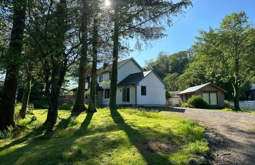 Highland Hideaway - Photo 2