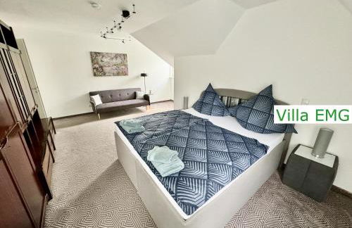 Ferienhaus Villa EMG Gelsenkirchen nah Essen Dortmund mit Pool und Garten für Familien Gruppen bis 21 Personen - Foto 20